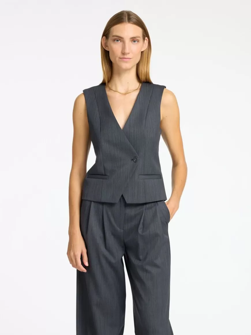 SELECTED ASYMMETRISK VEST Grey Best