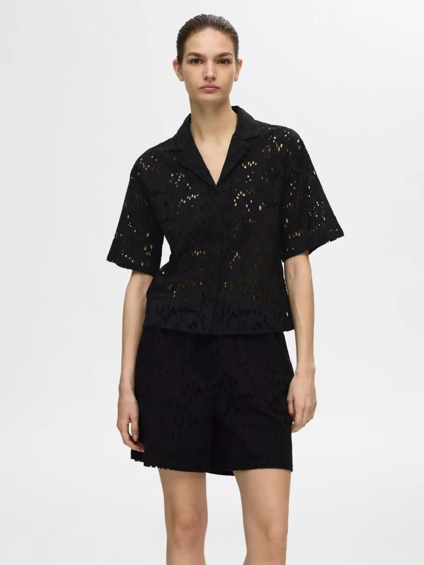 SELECTED BRODERIE ANGLAISE KORTERMET SKJORTE Black Clearance