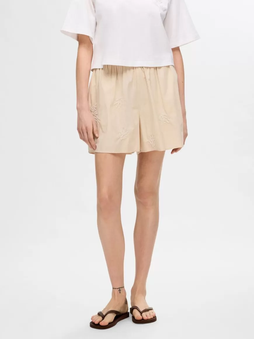 SELECTED BRODERT SHORTS Beige Store